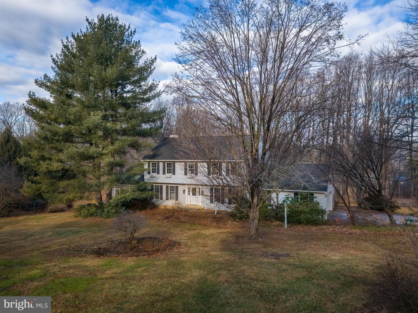 12 Phillips Lane photo 2