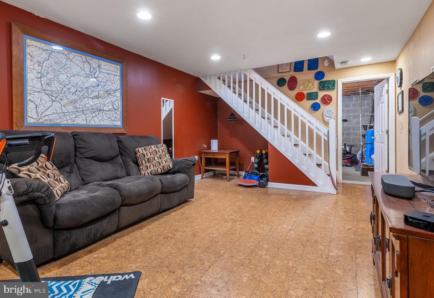 12 Phillips Lane photo 38