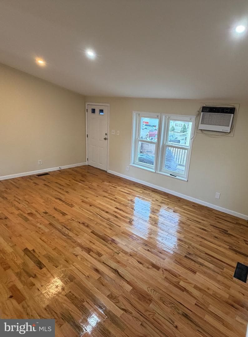 887 Aspen Avenue photo 18