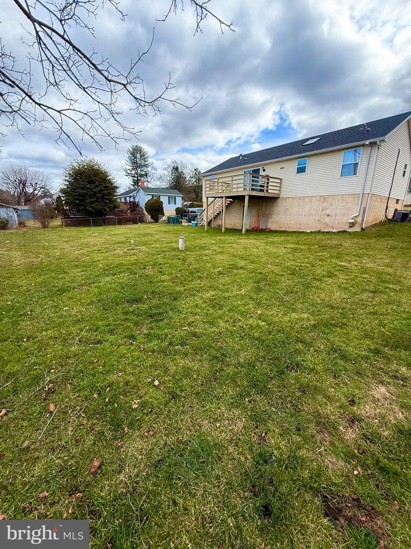 3709 Hazelwood Avenue photo 21