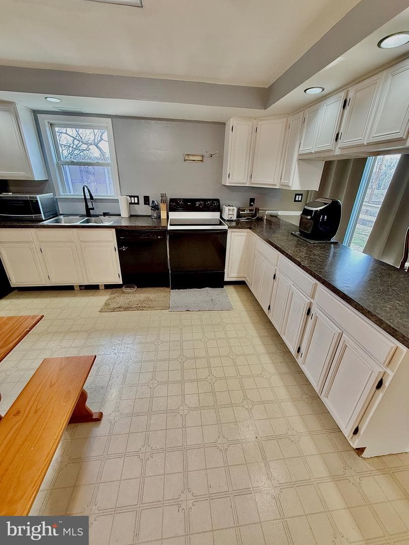 3709 Hazelwood Avenue photo 7