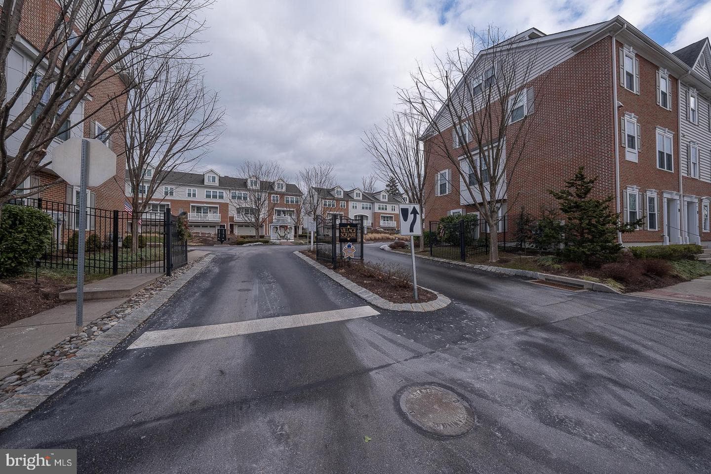 19 Village Square photo 28