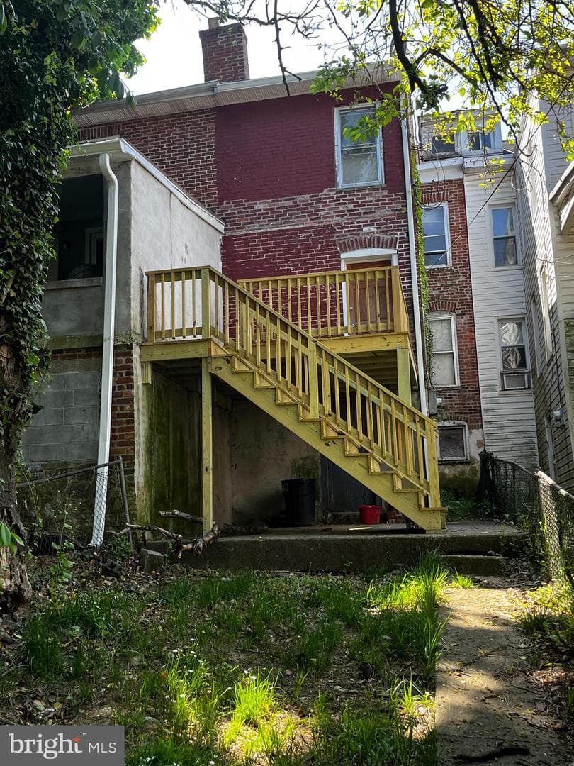 427 Oak Street photo 8