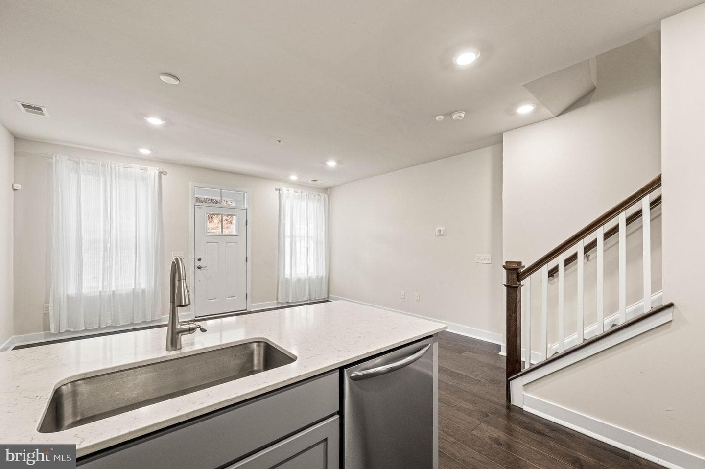 975 Skylar Court photo 13