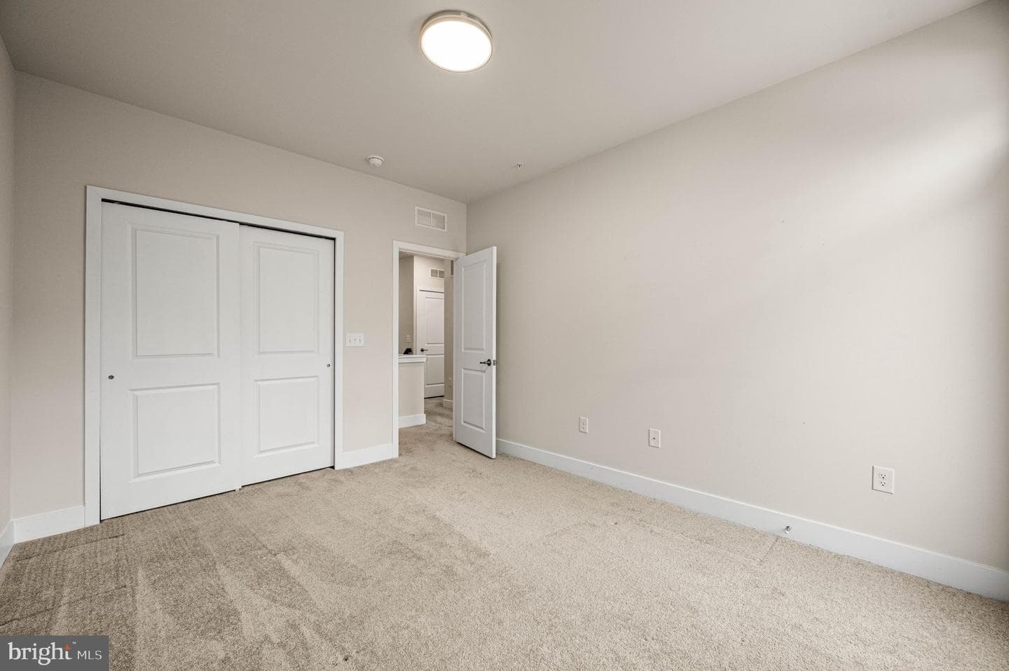 975 Skylar Court photo 17
