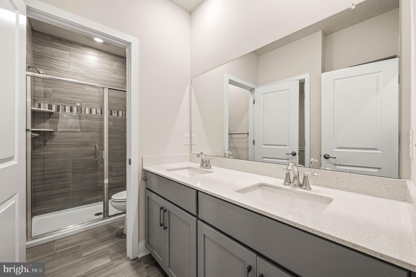 975 Skylar Court photo 19