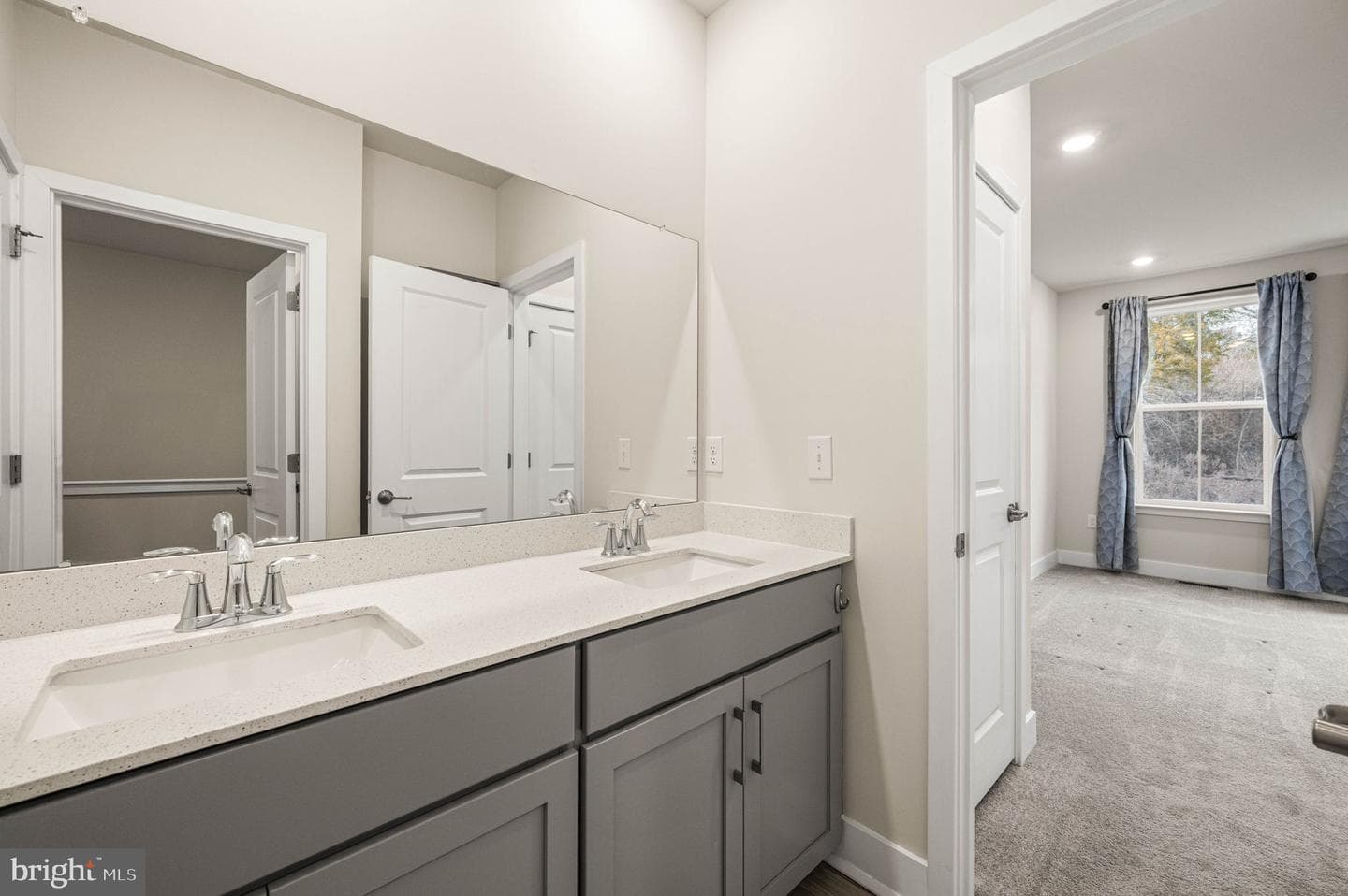 975 Skylar Court photo 20