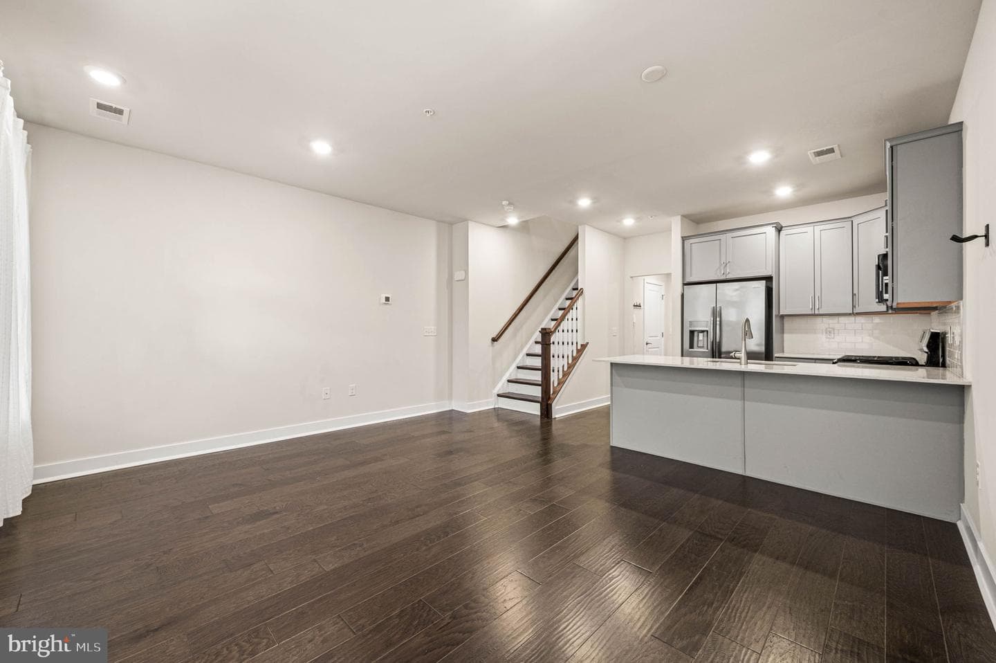 975 Skylar Court photo 6