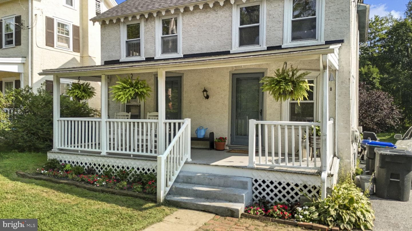 650 Fairview Road photo 2