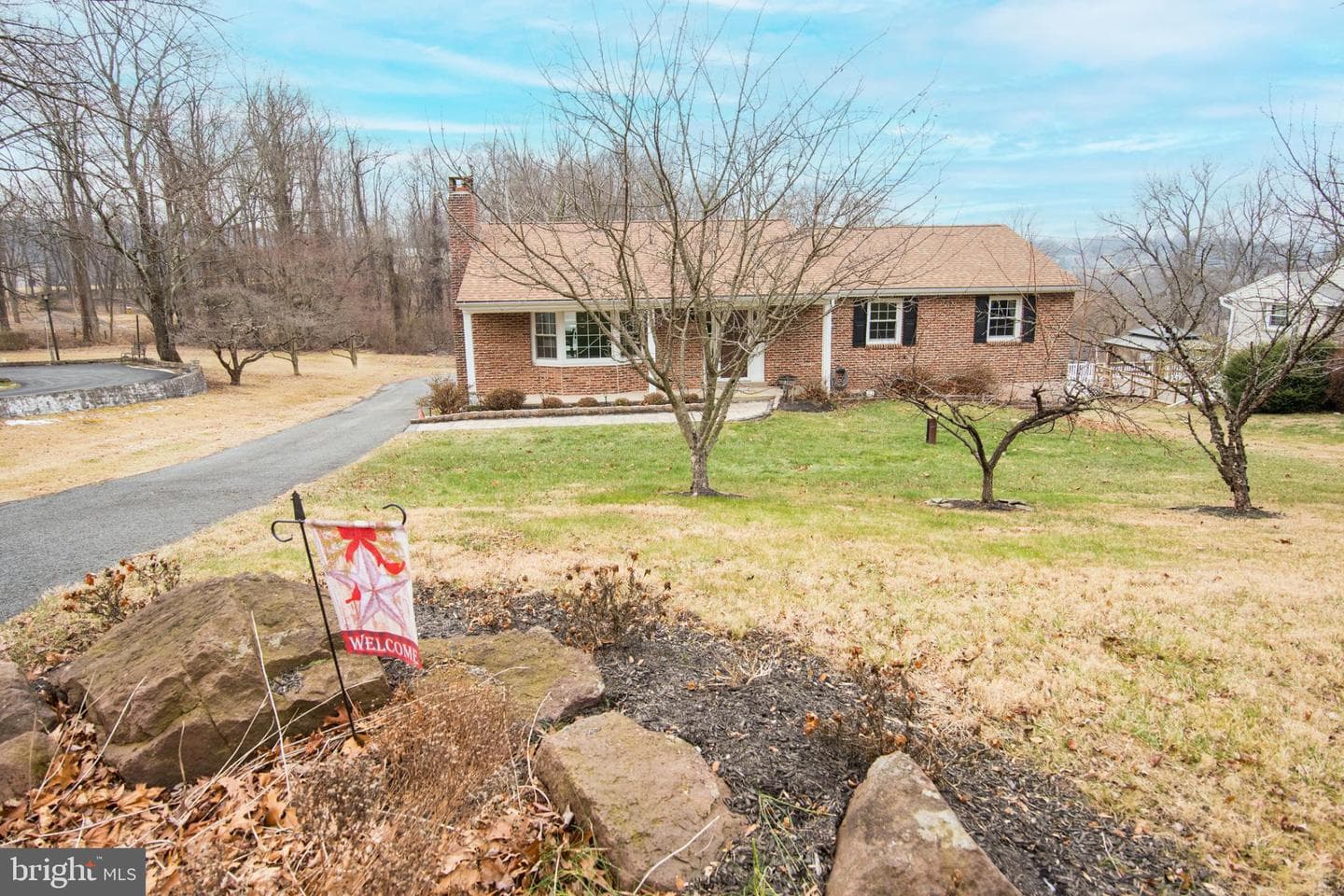 1287 Sheep Hill photo 2