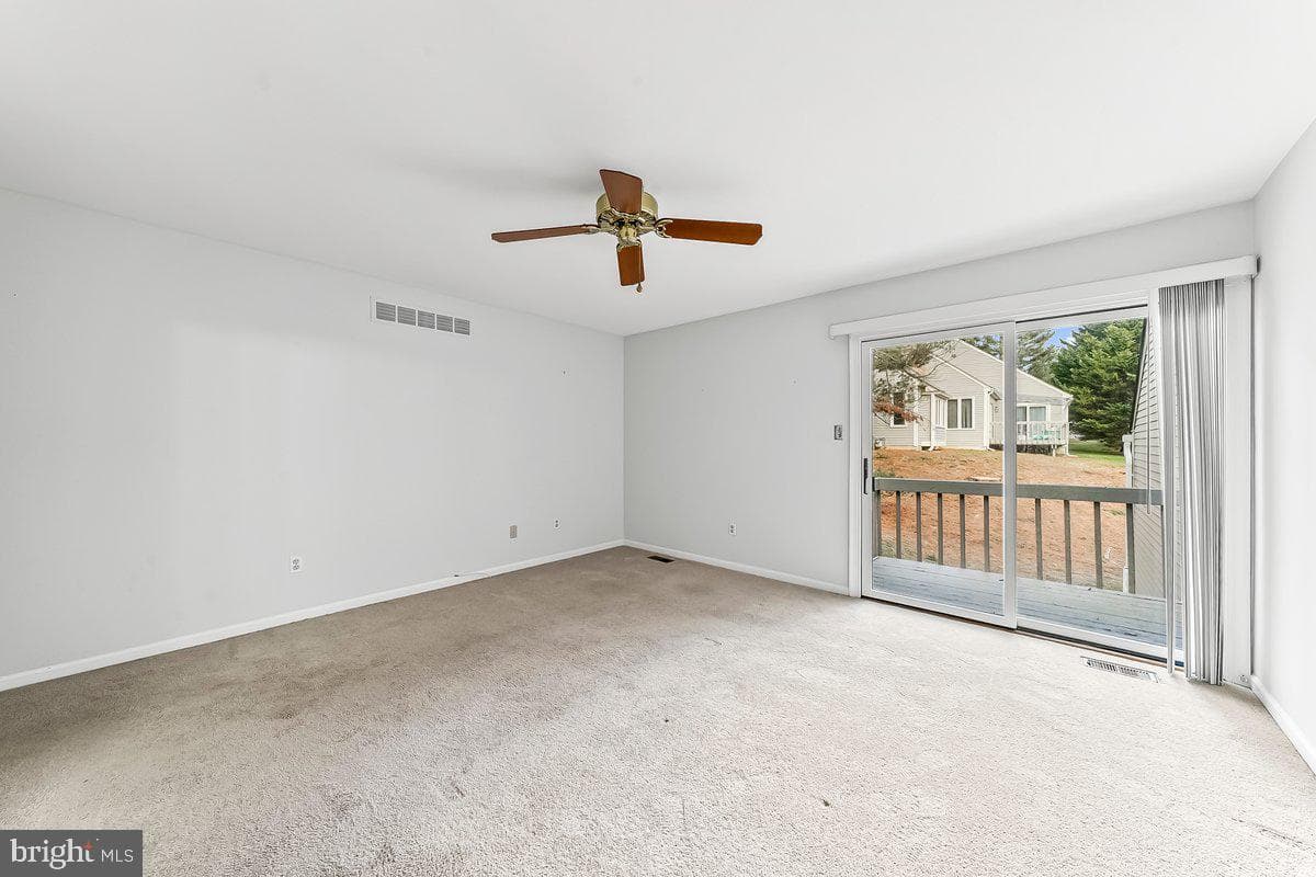 1112 Mews Lane photo 27