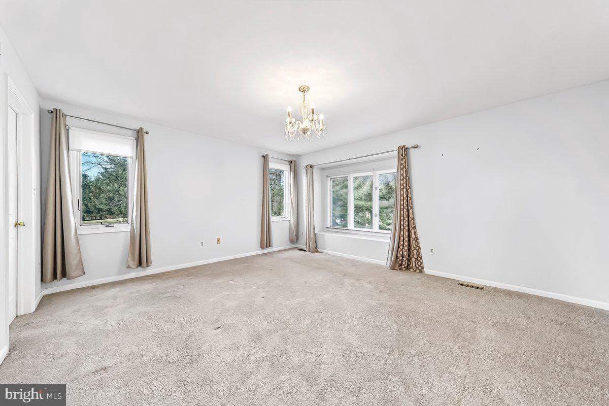 1112 Mews Lane photo 32