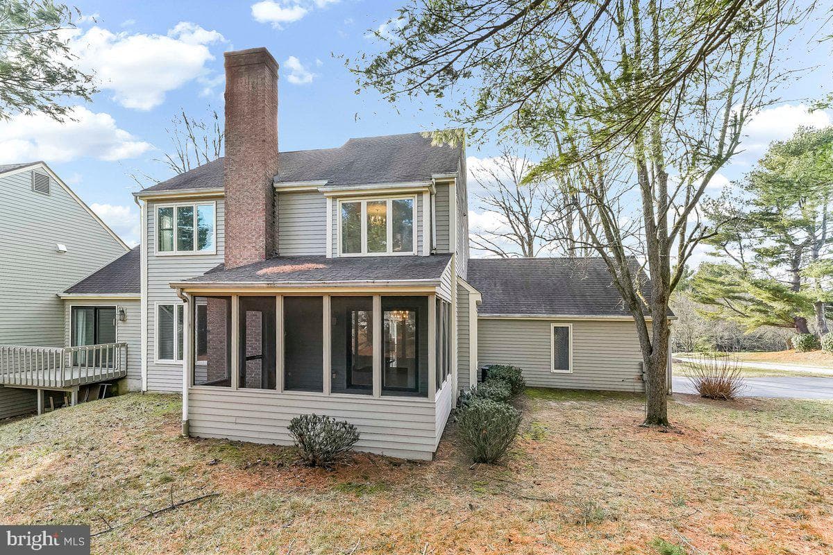 1112 Mews Lane photo 5