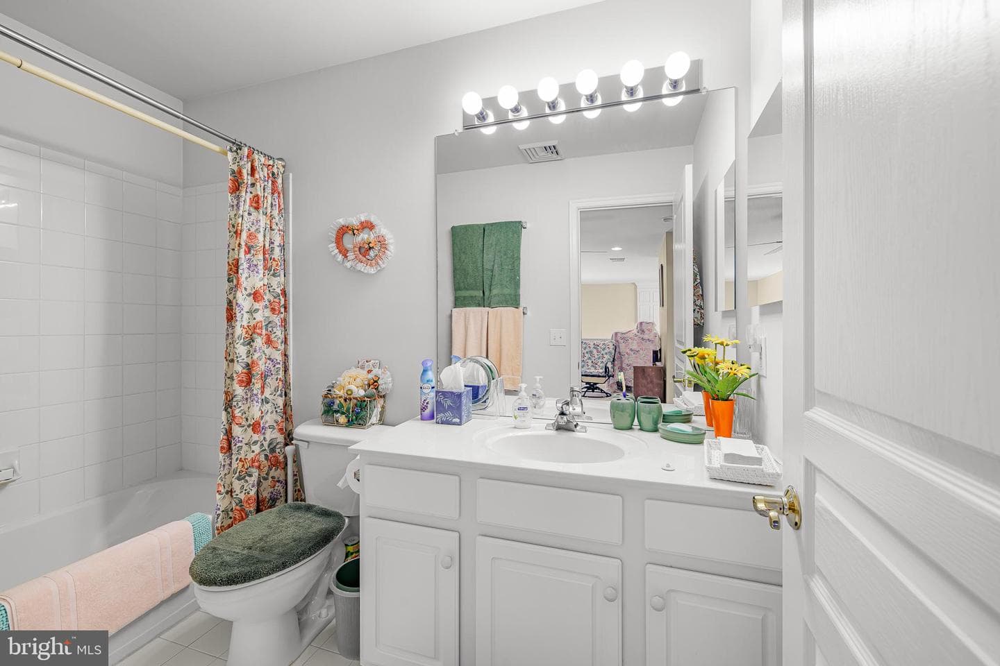 104 Dylan Circle photo 38