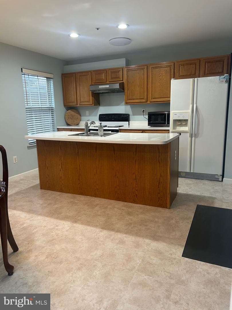 351 Huntington Court #15 photo 37