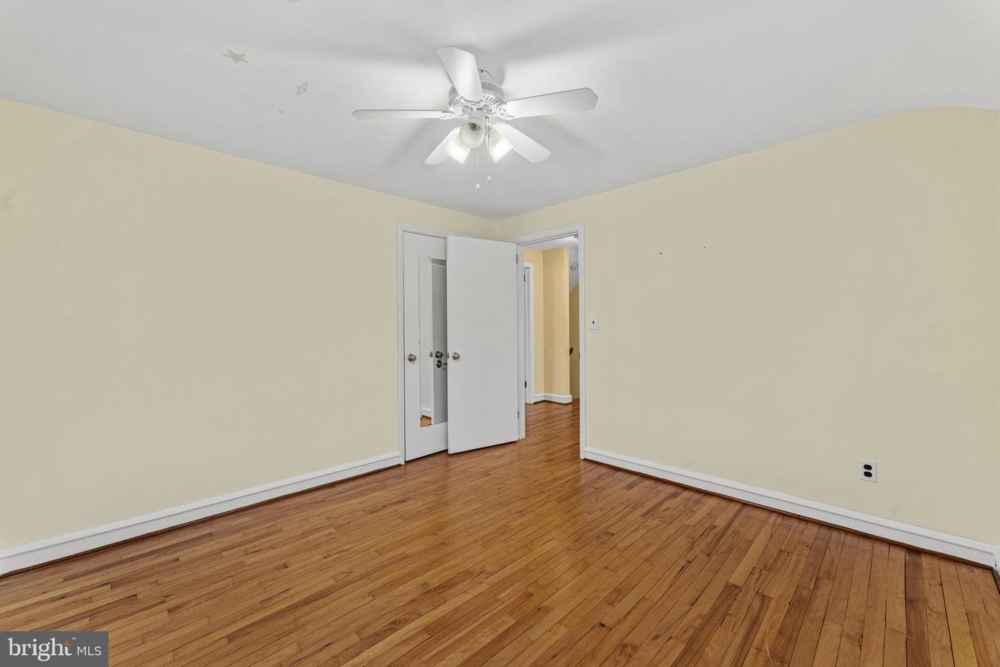 18 Manor Road photo 21
