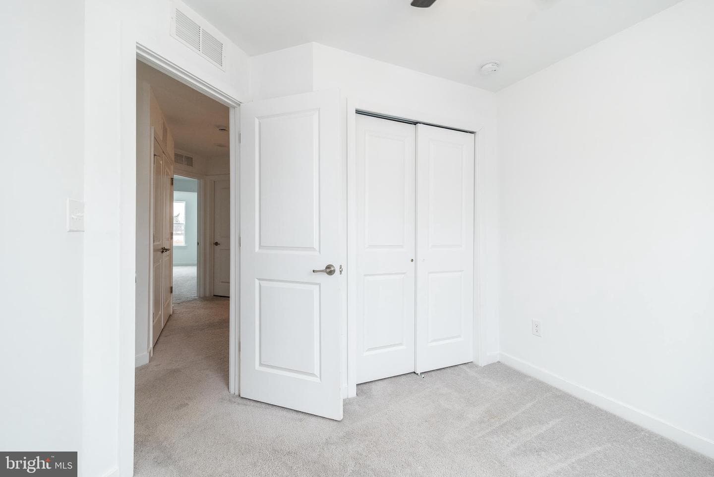 910 Magnolia Lane photo 37