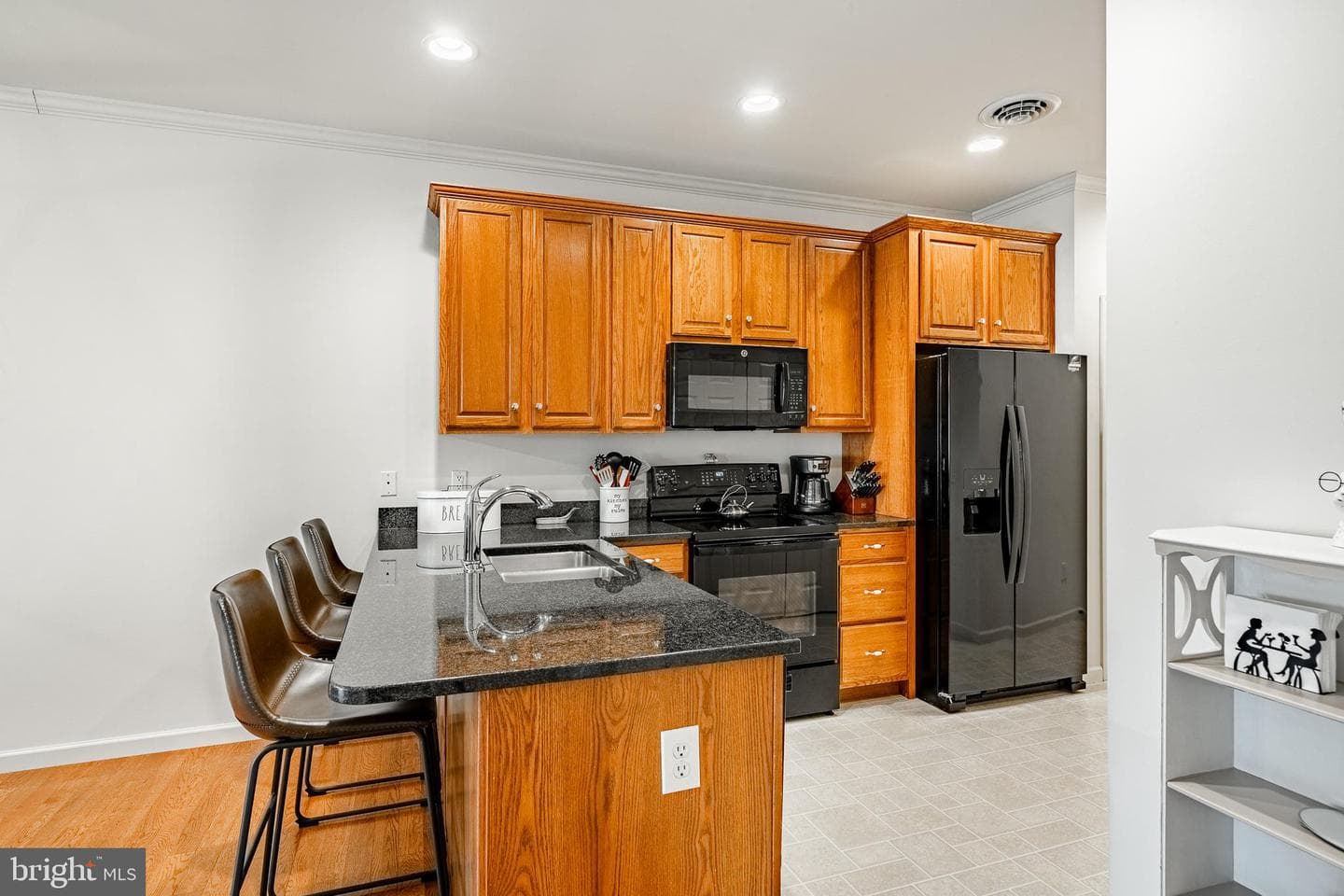 435 Laurel Ridge Path photo 9