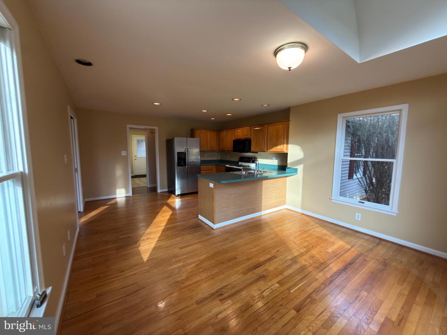 839 Frank Road photo 14