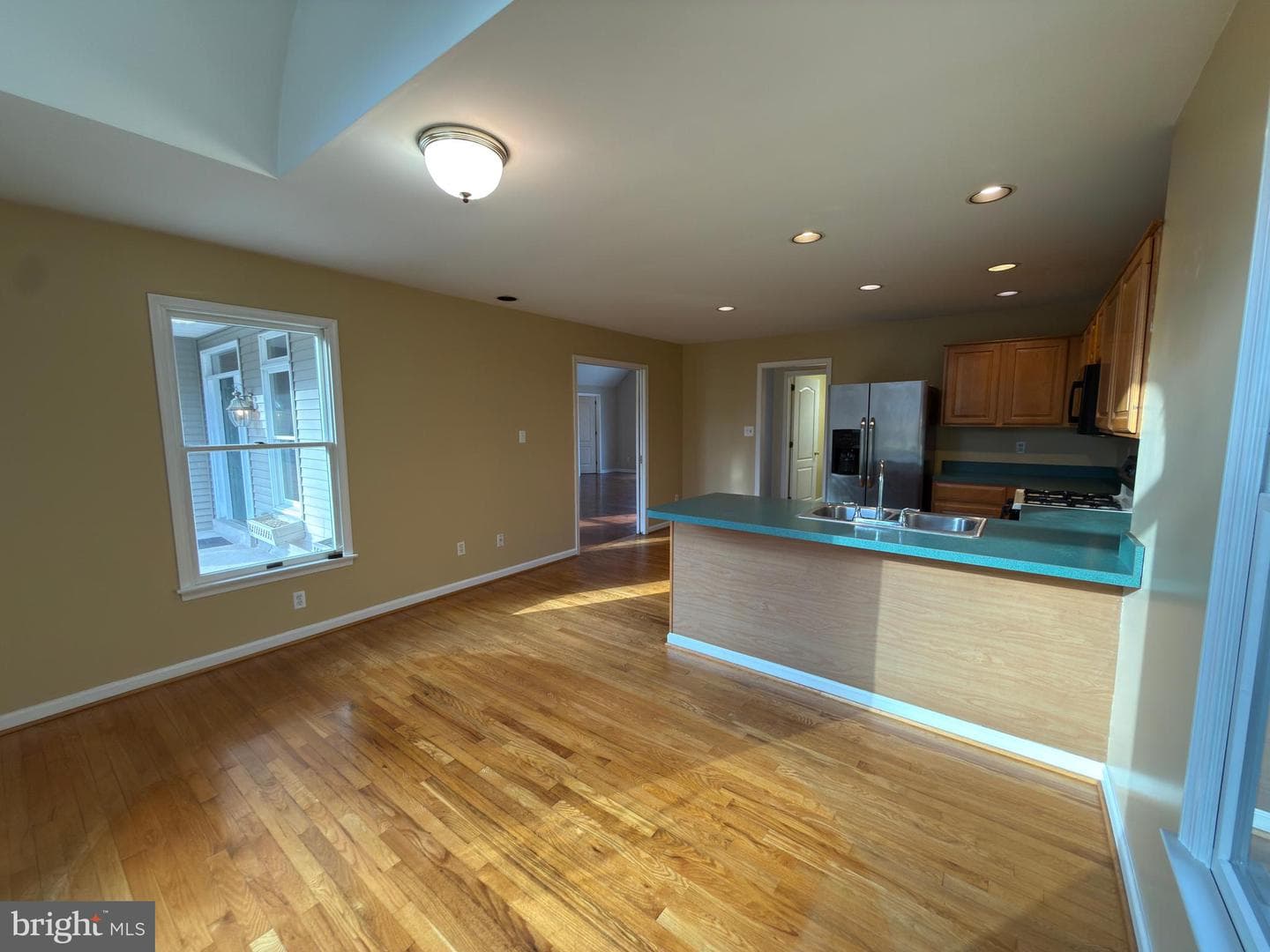839 Frank Road photo 15
