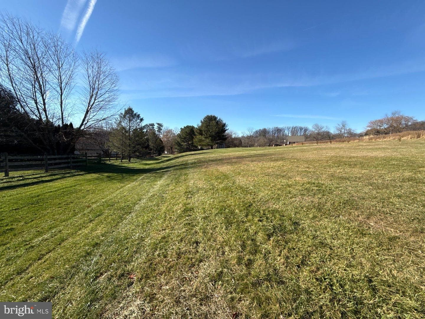 839 Frank Road photo 4