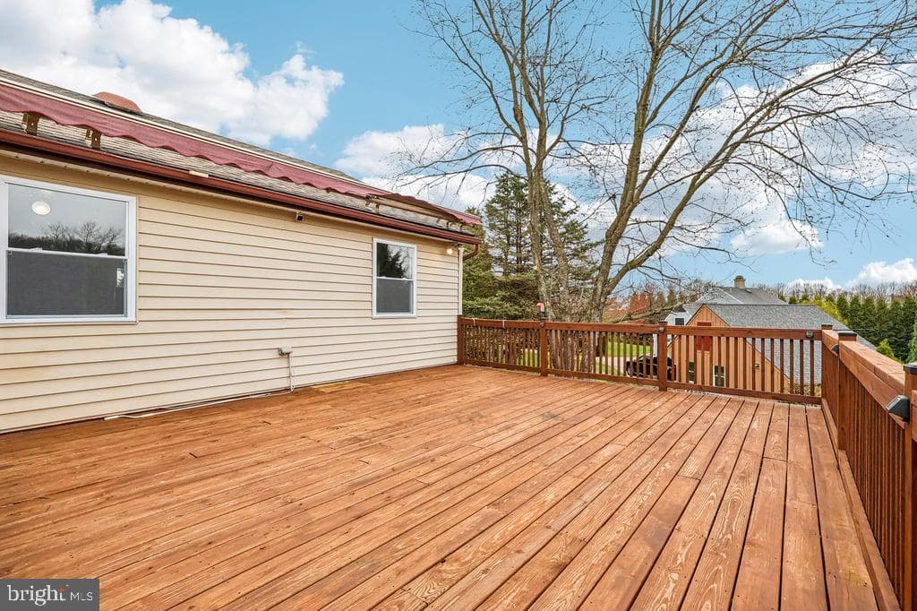 23 W Conestoga Road photo 49