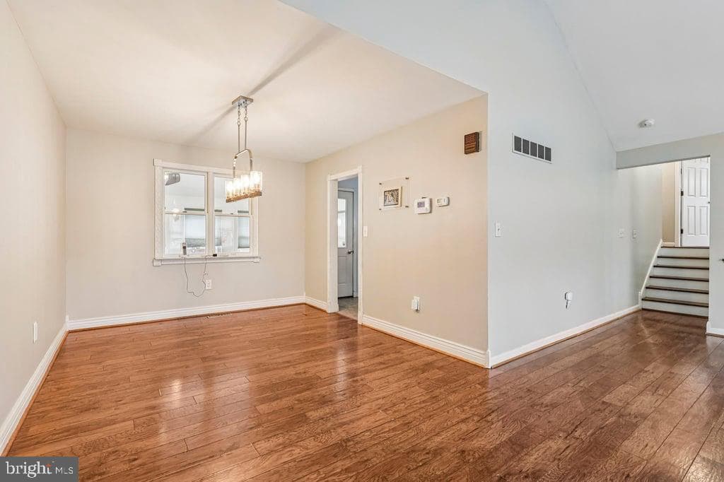23 W Conestoga Road photo 8
