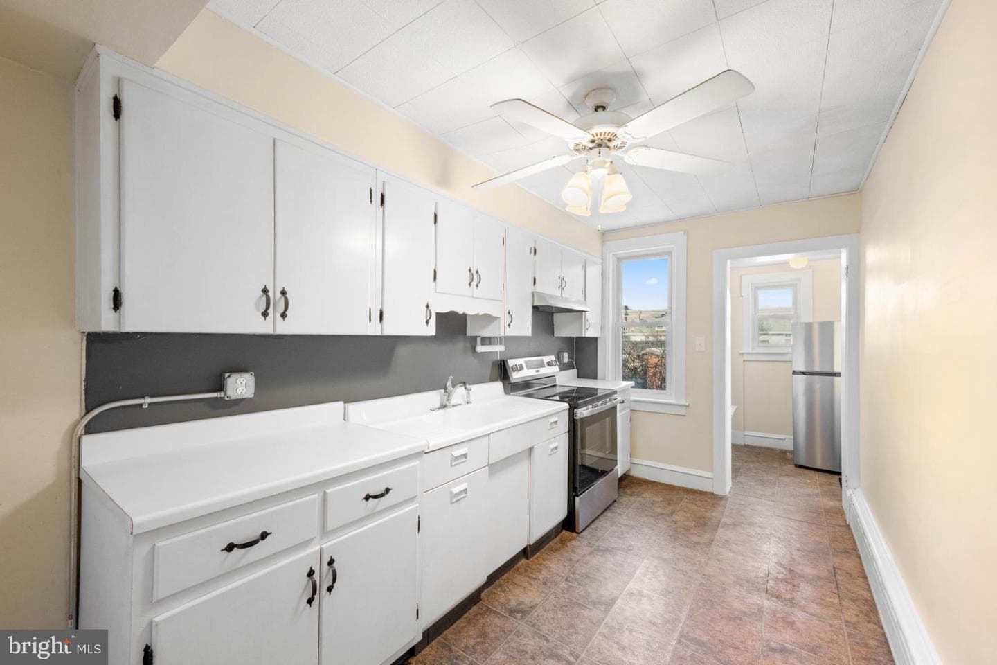 307 4th Avenue photo 10
