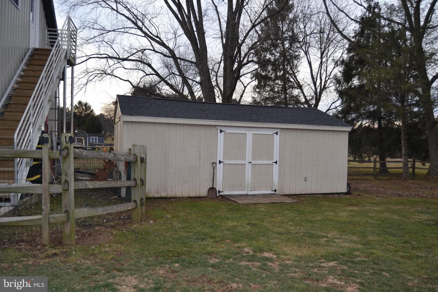 686 State Road photo 33