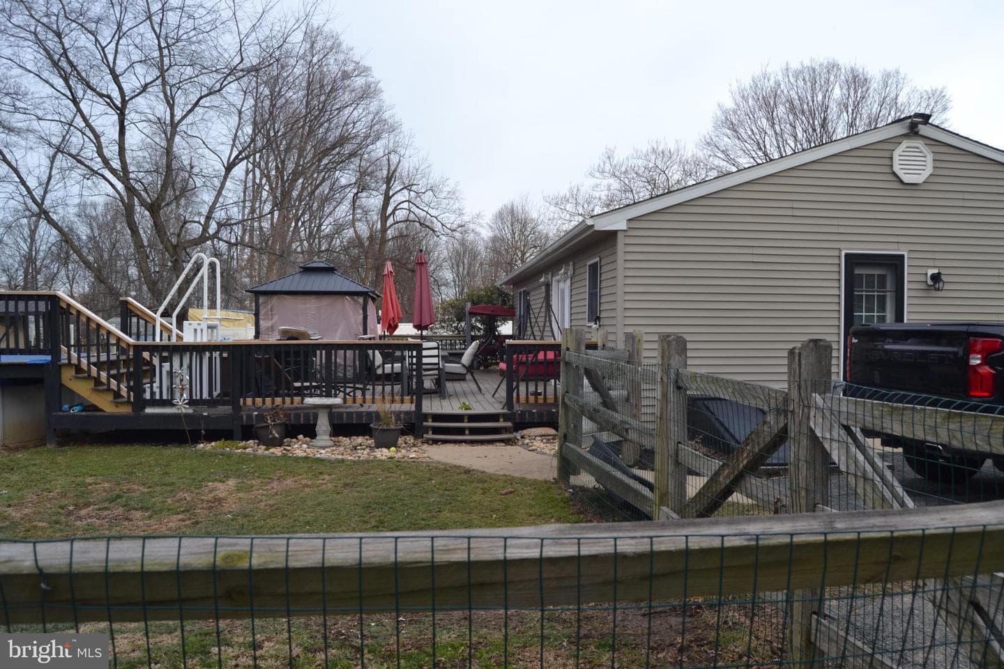 686 State Road photo 35