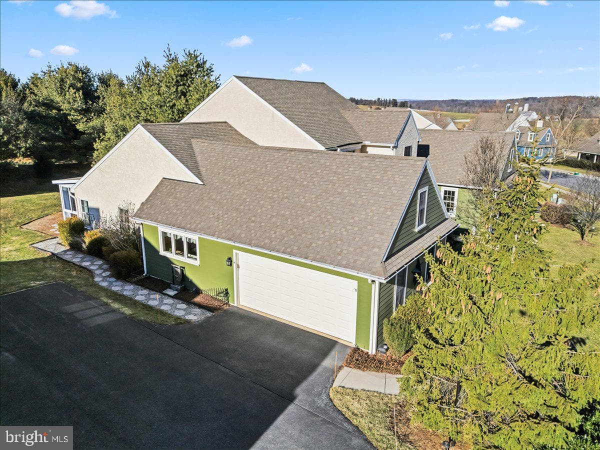 9 Parkside Drive photo 26