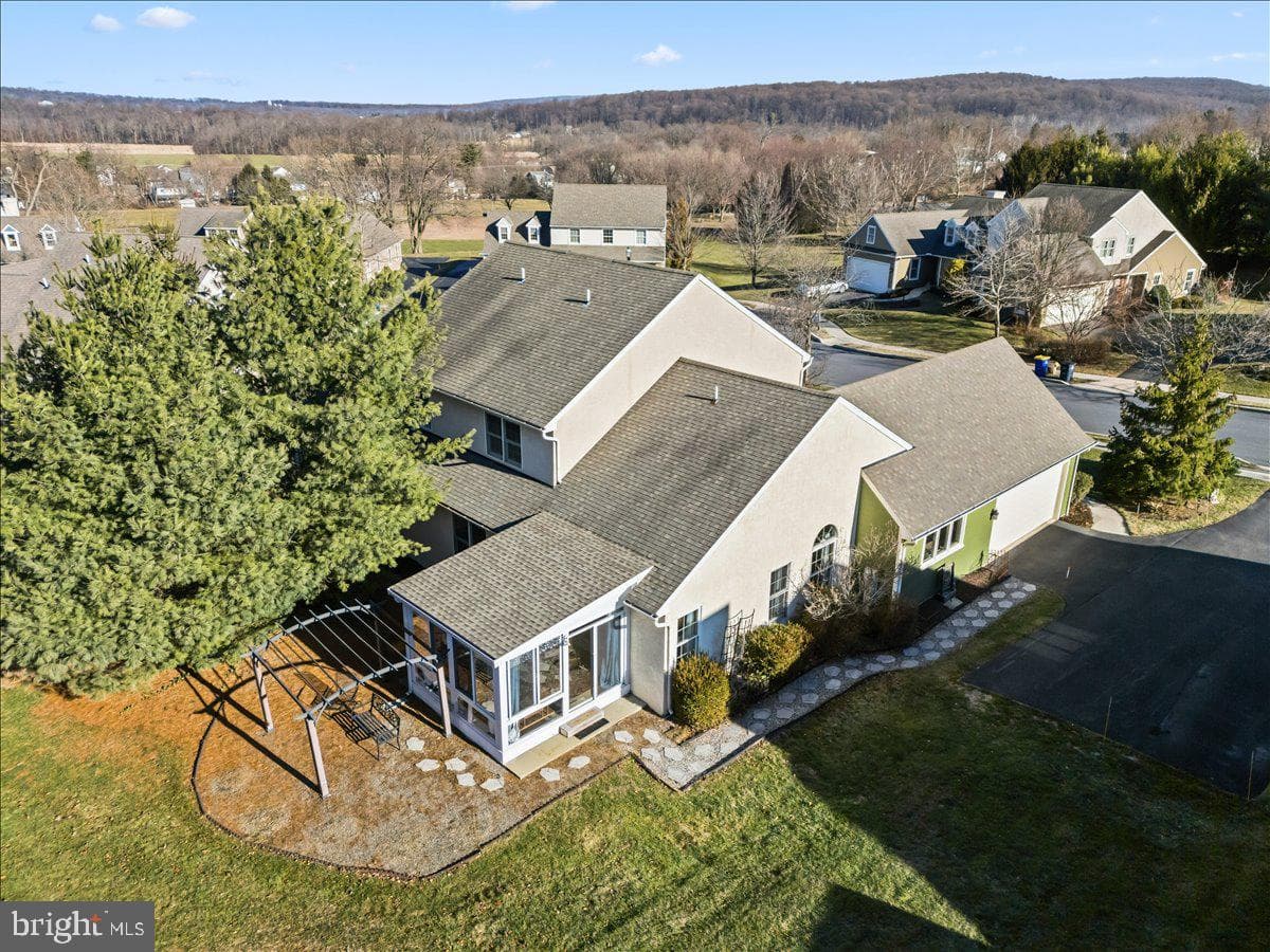 9 Parkside Drive photo 28