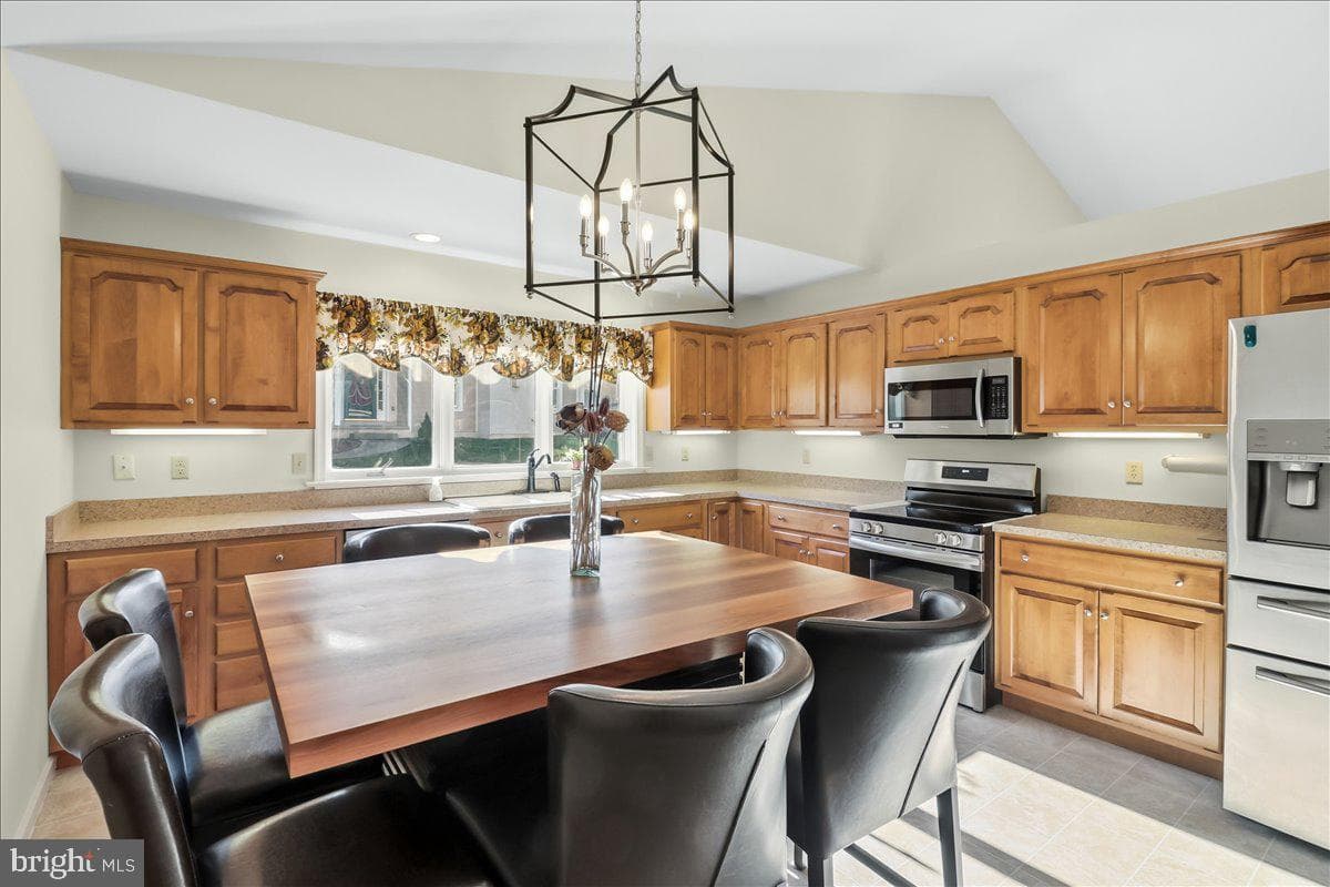 9 Parkside Drive photo 4