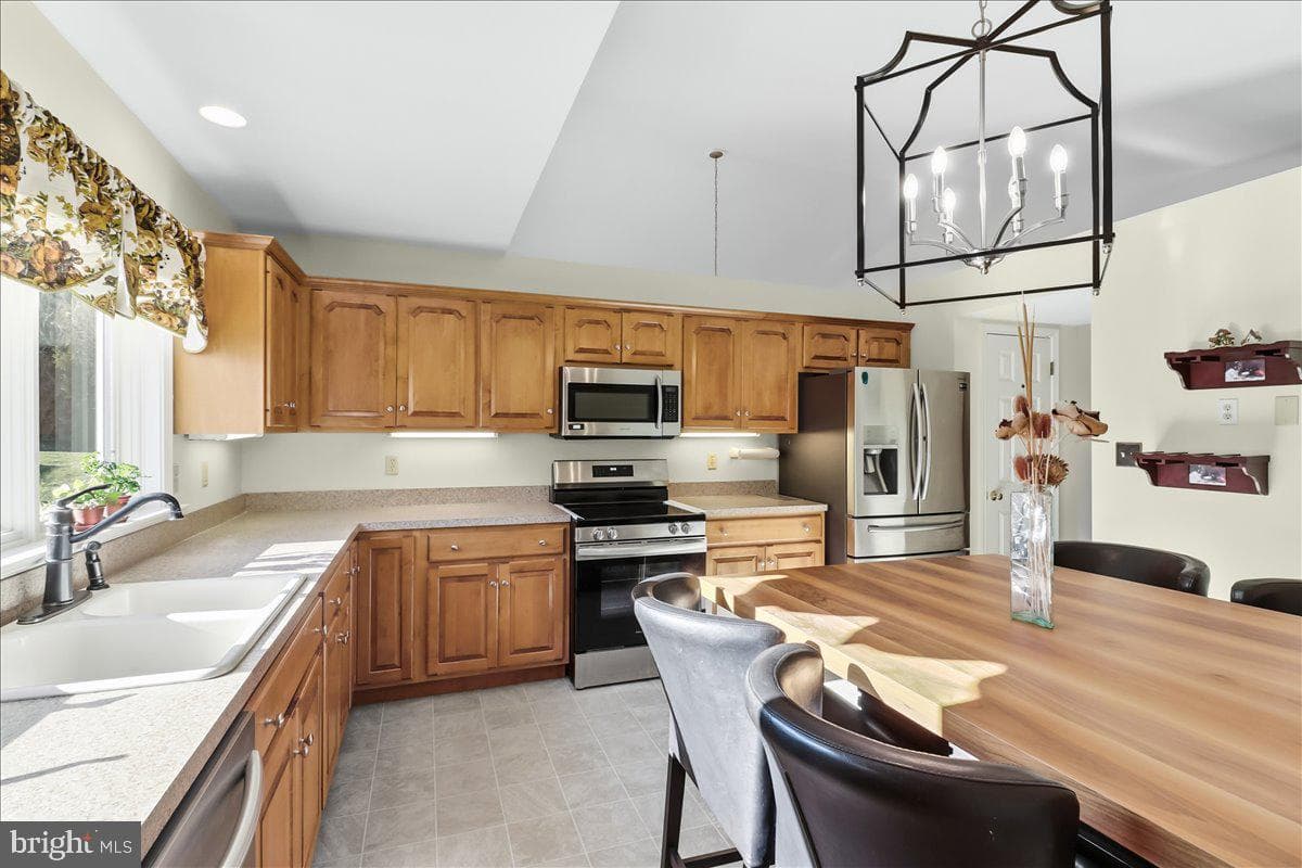 9 Parkside Drive photo 5