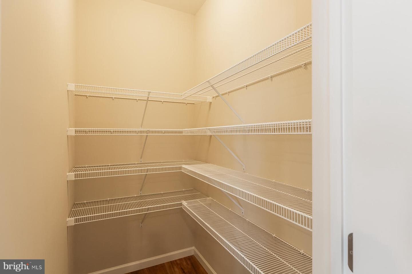 602 Greenbriar Path photo 11