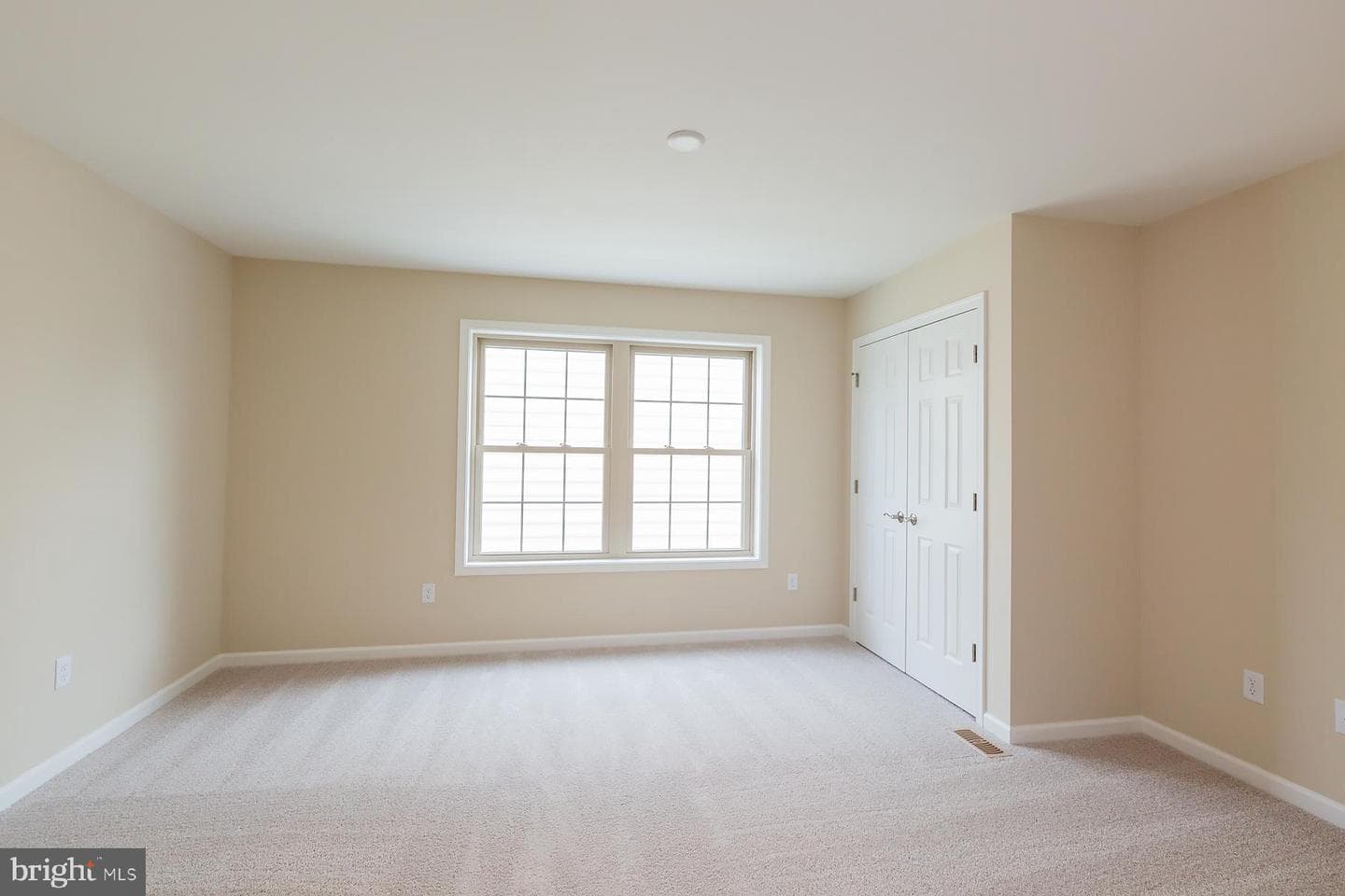 602 Greenbriar Path photo 27