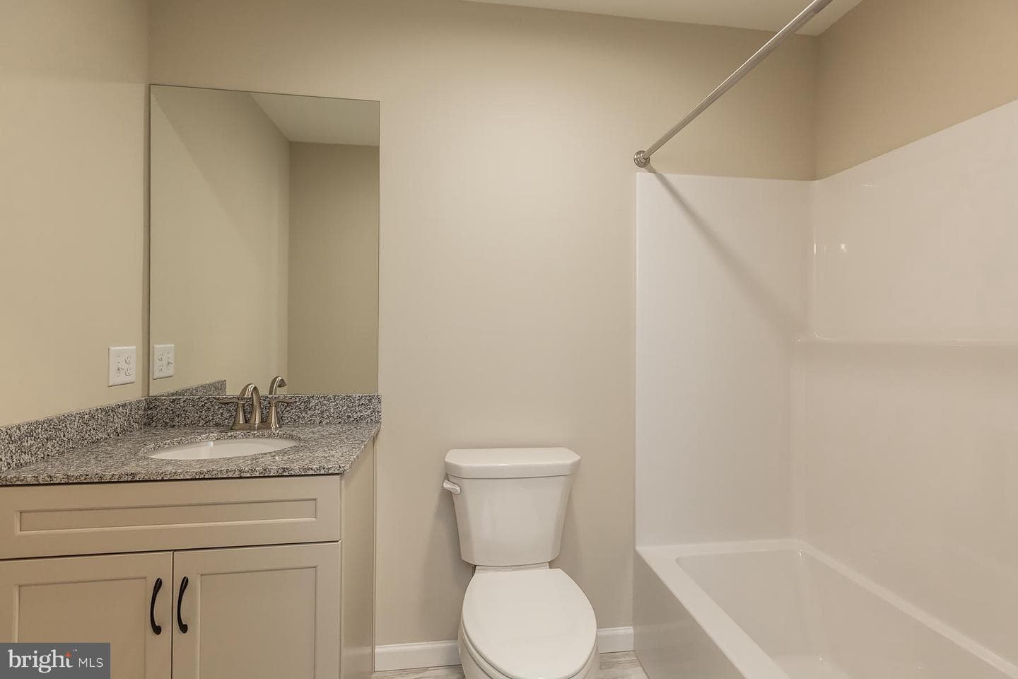 602 Greenbriar Path photo 28