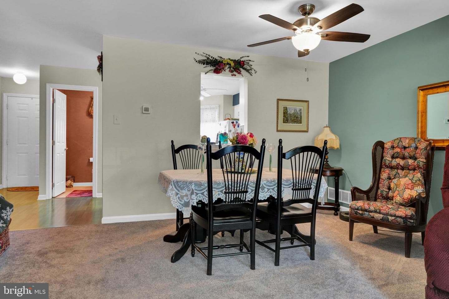 202 Thia Court photo 15