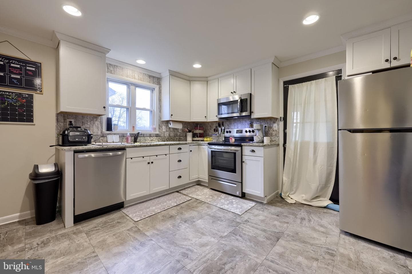123 Murray Avenue photo 8