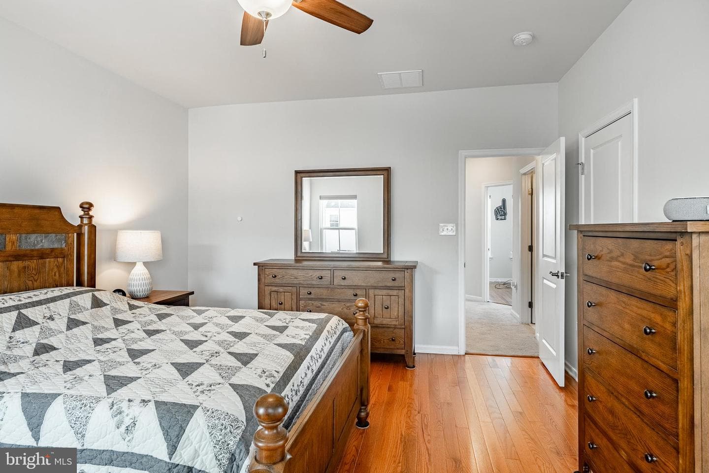 1404 Poets Alley photo 18