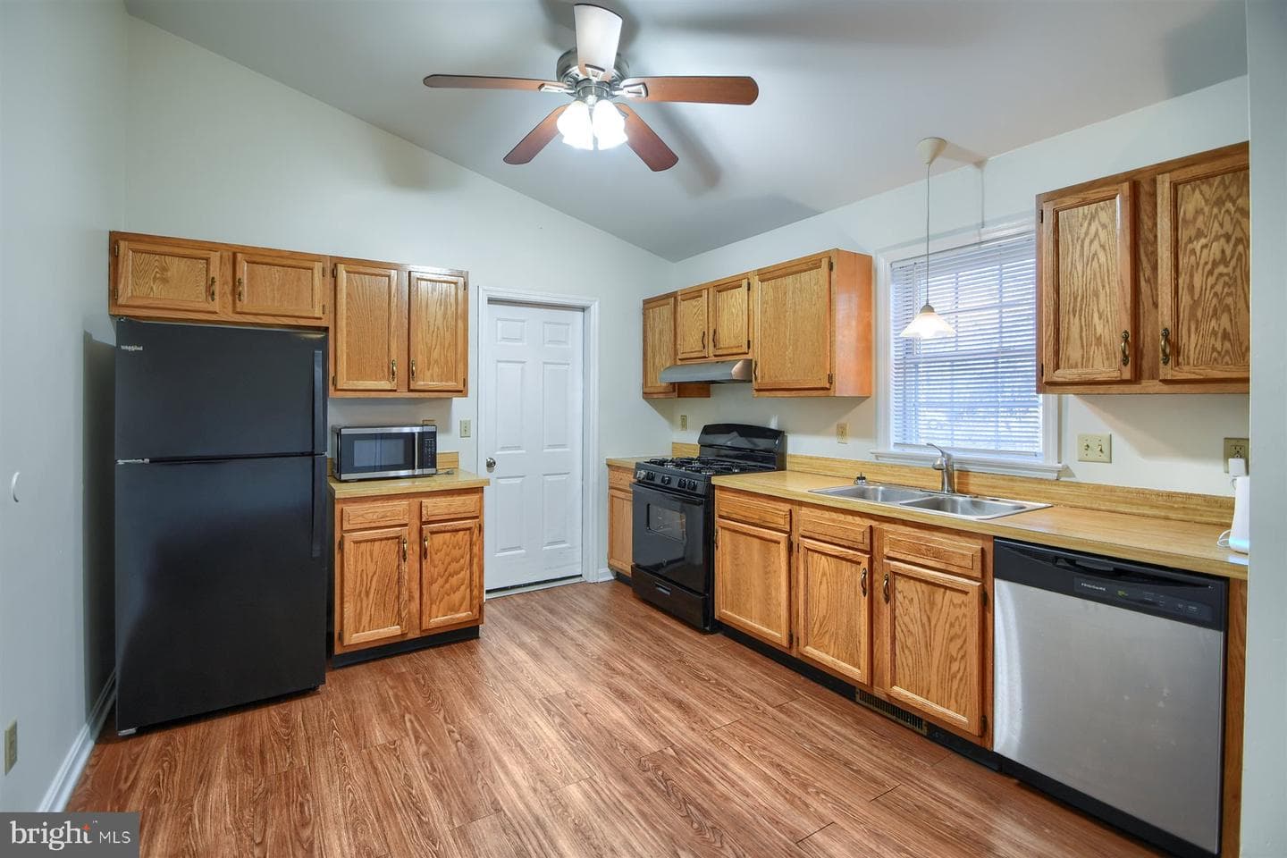 401 Dalton Road photo 15