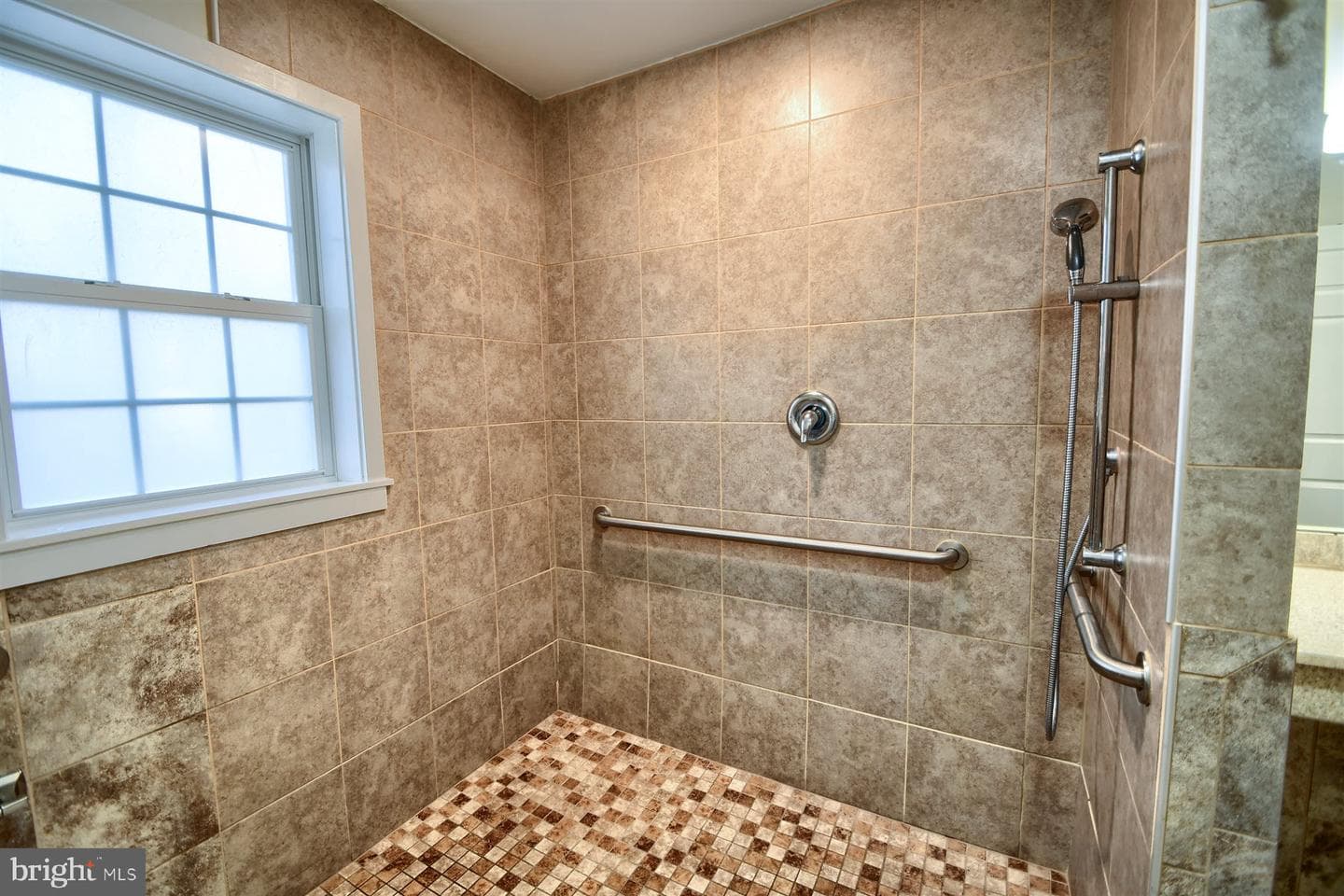 401 Dalton Road photo 17