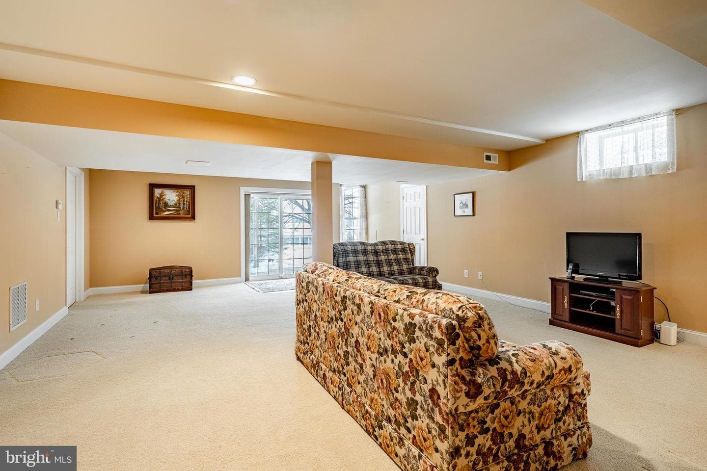 121 Augusta Drive photo 31