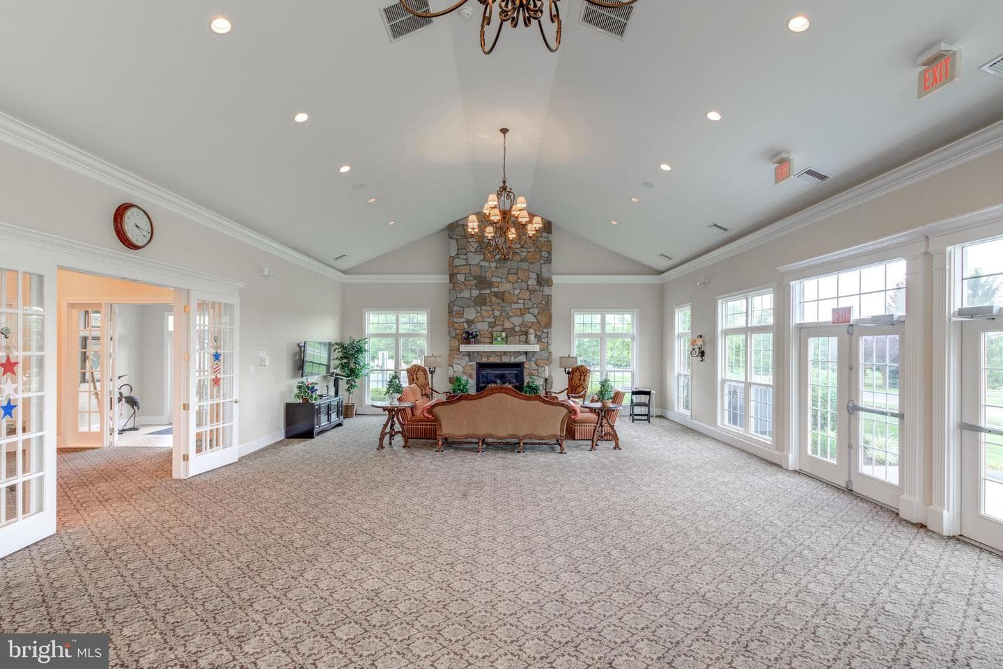 121 Augusta Drive photo 48