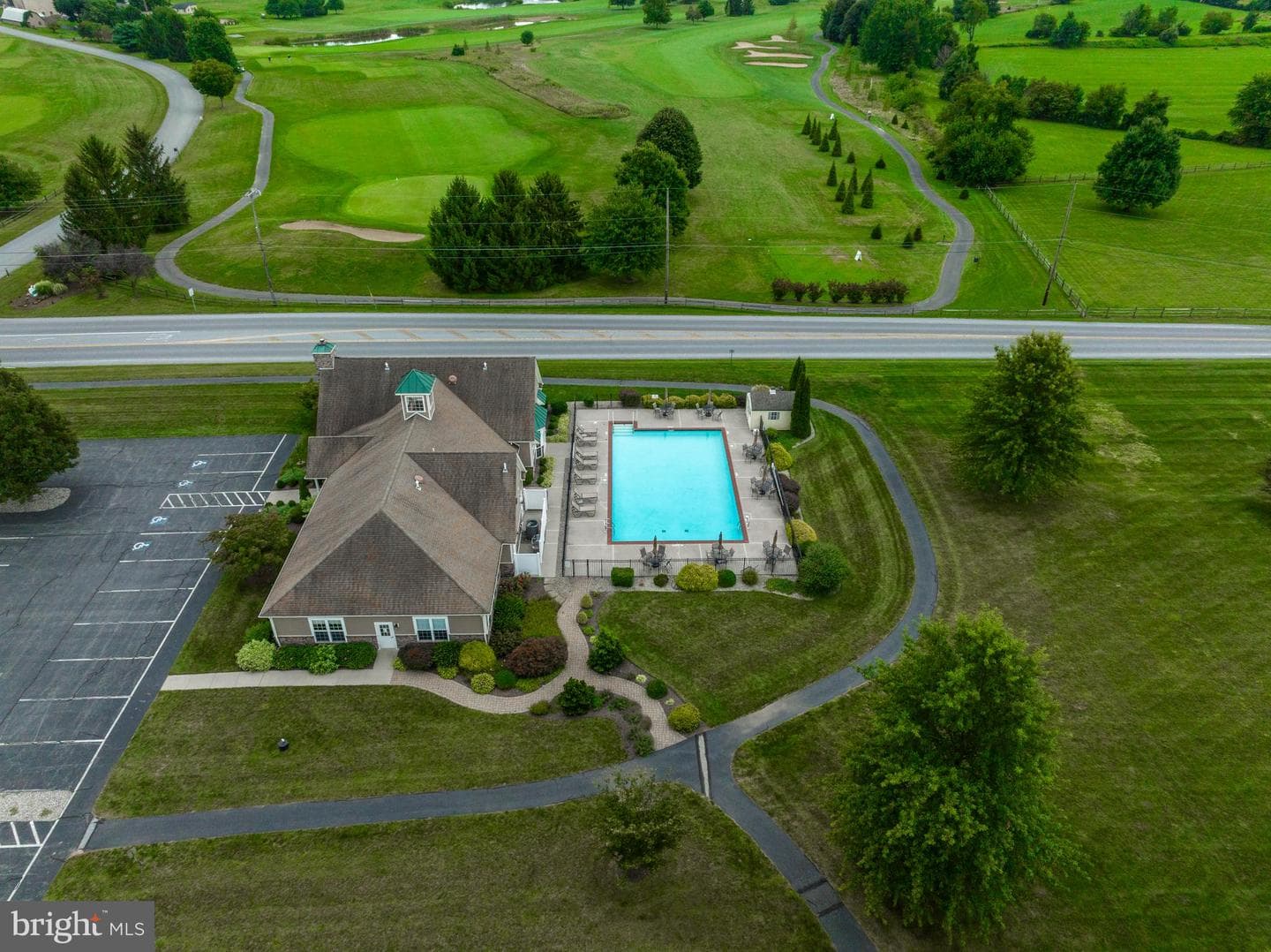 121 Augusta Drive photo 64