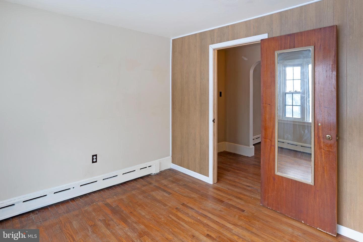 2428 E Kings Highway photo 21