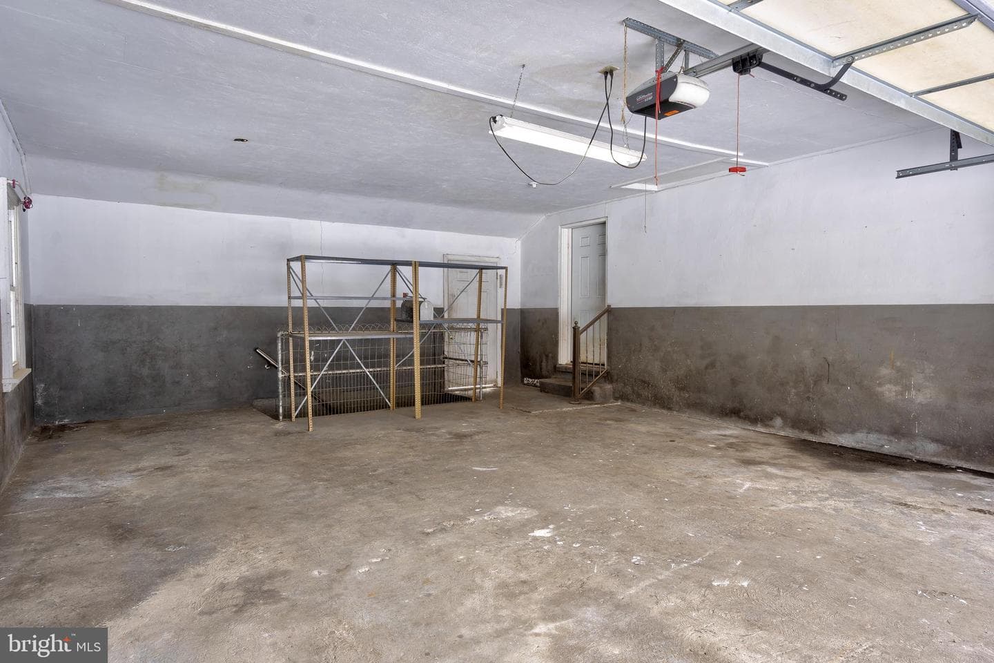 2428 E Kings Highway photo 25
