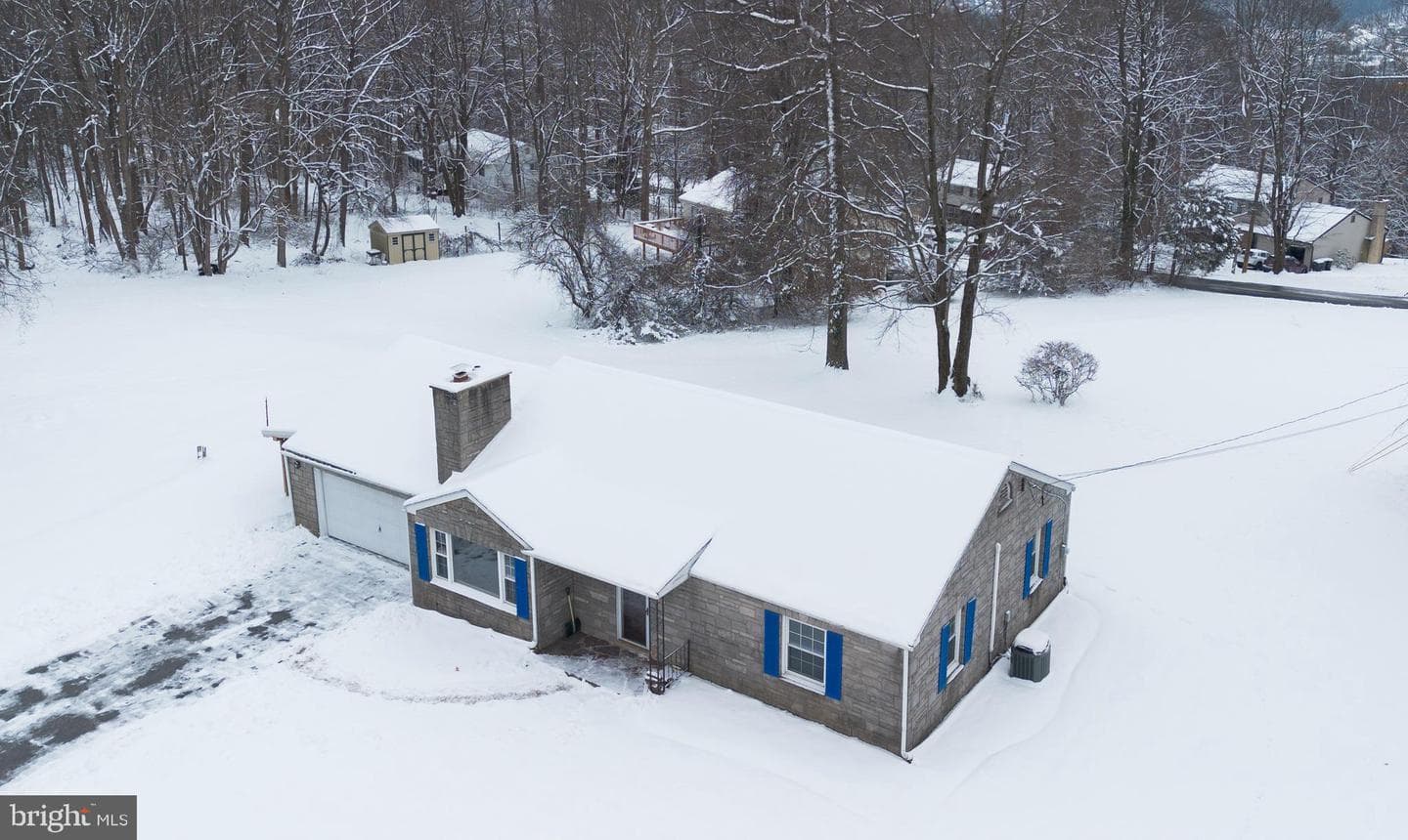 2428 E Kings Highway photo 6