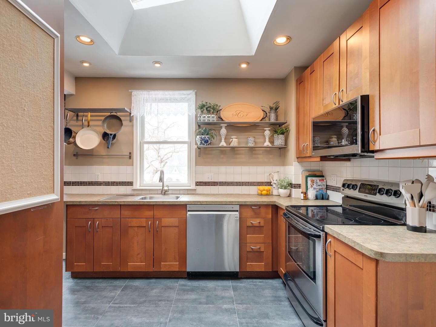 227 Highland Avenue photo 18