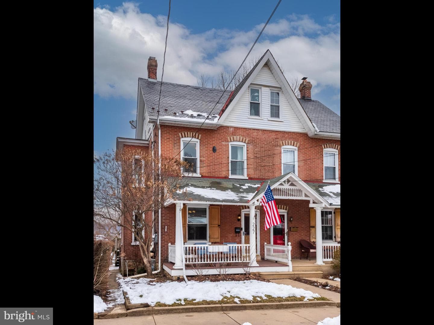 227 Highland Avenue photo 3
